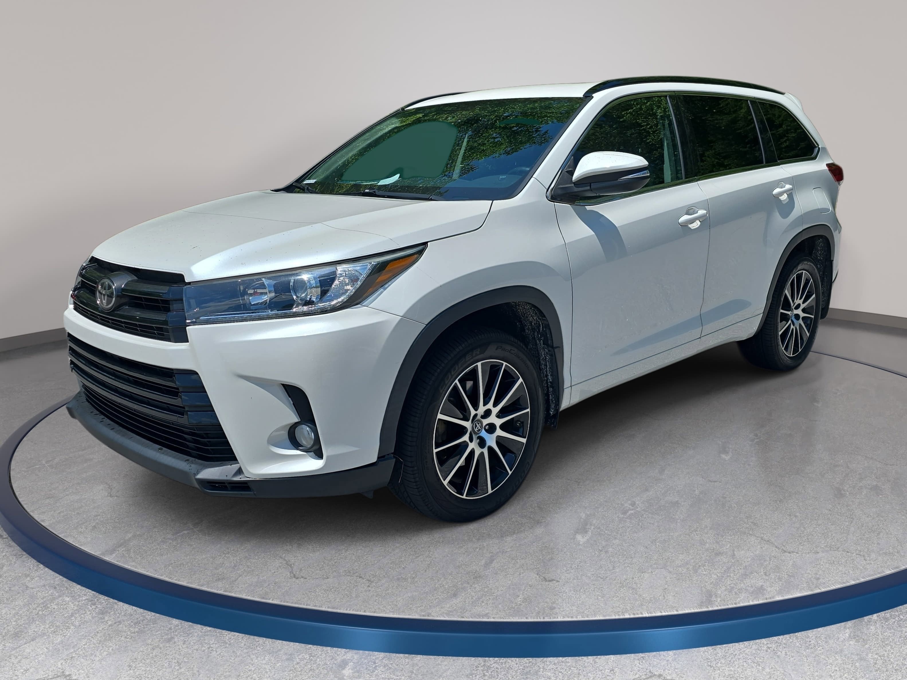 2017 Toyota Highlander SE
