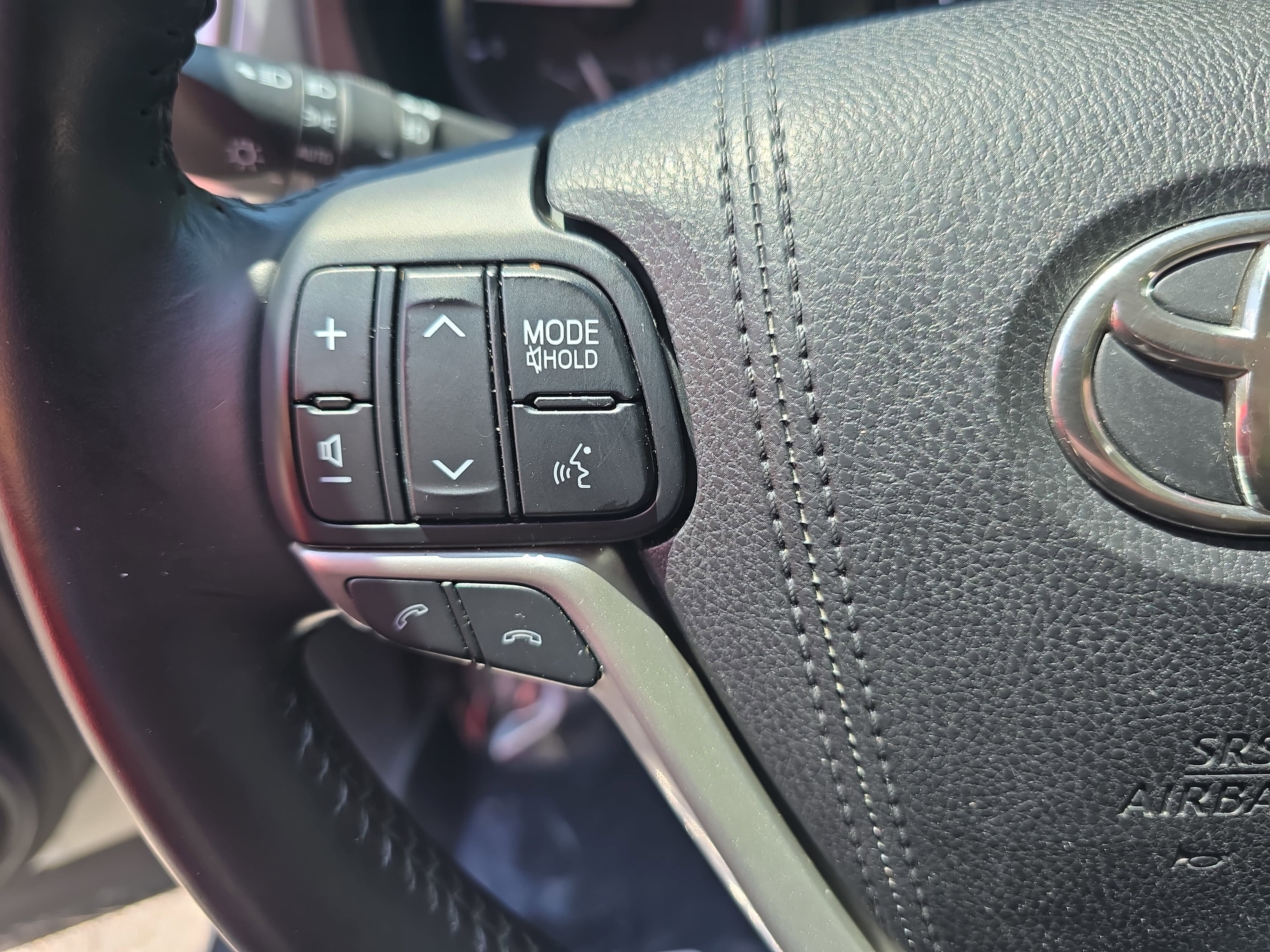 2017 Toyota Highlander SE
