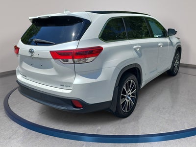 2017 Toyota Highlander SE