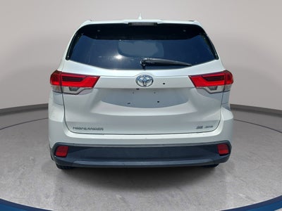 2017 Toyota Highlander SE