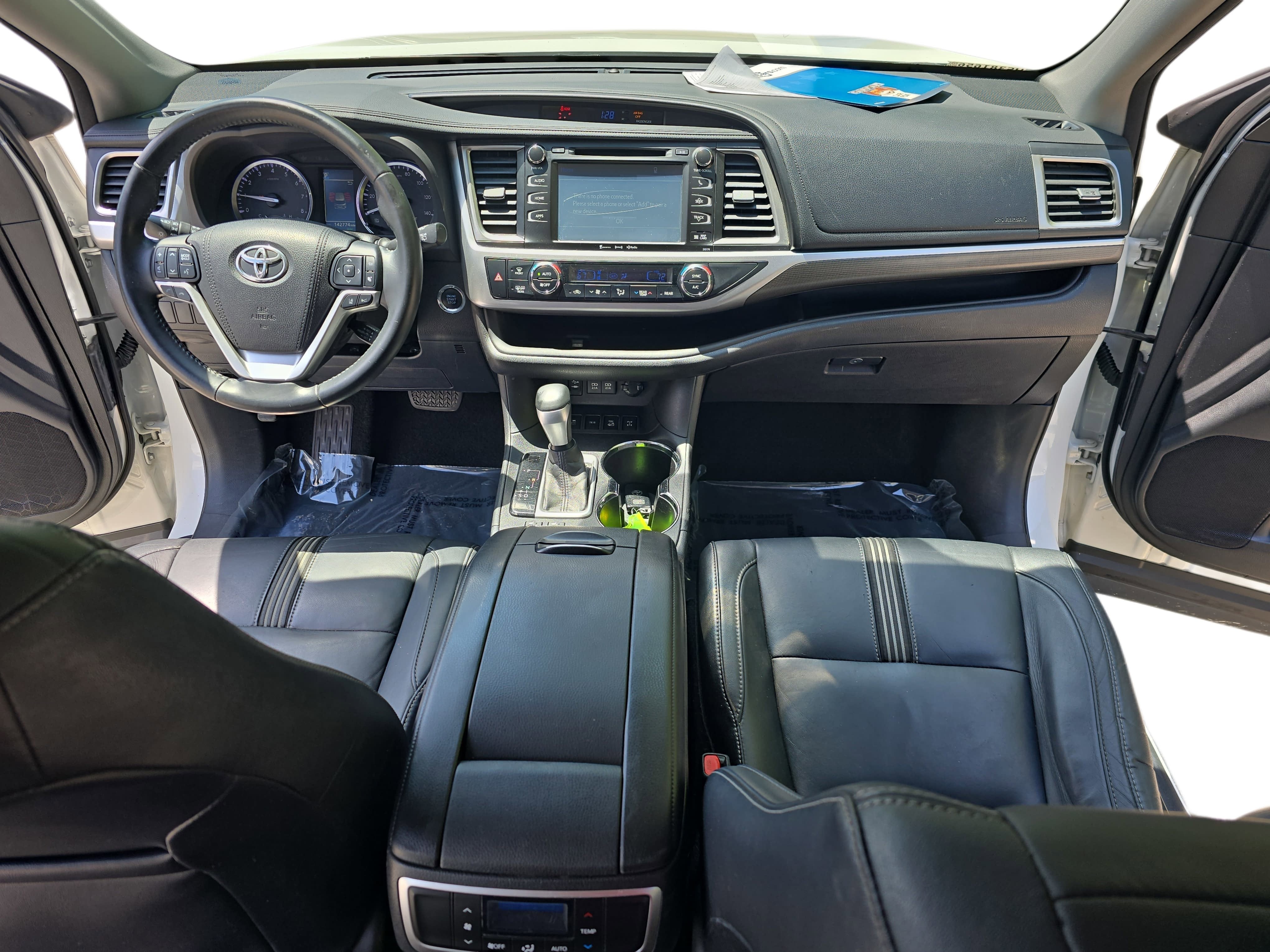 2017 Toyota Highlander SE
