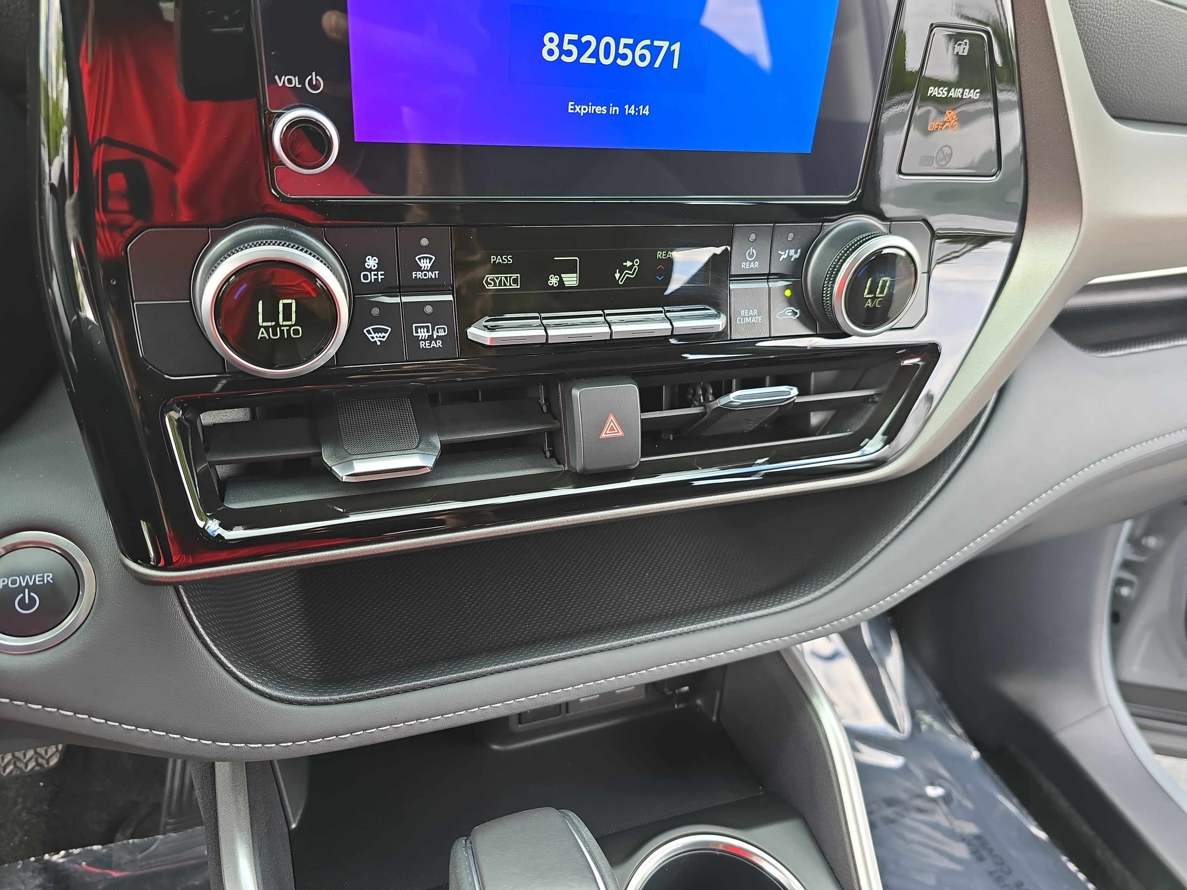 2024 Toyota Highlander Hybrid Hybrid XLE