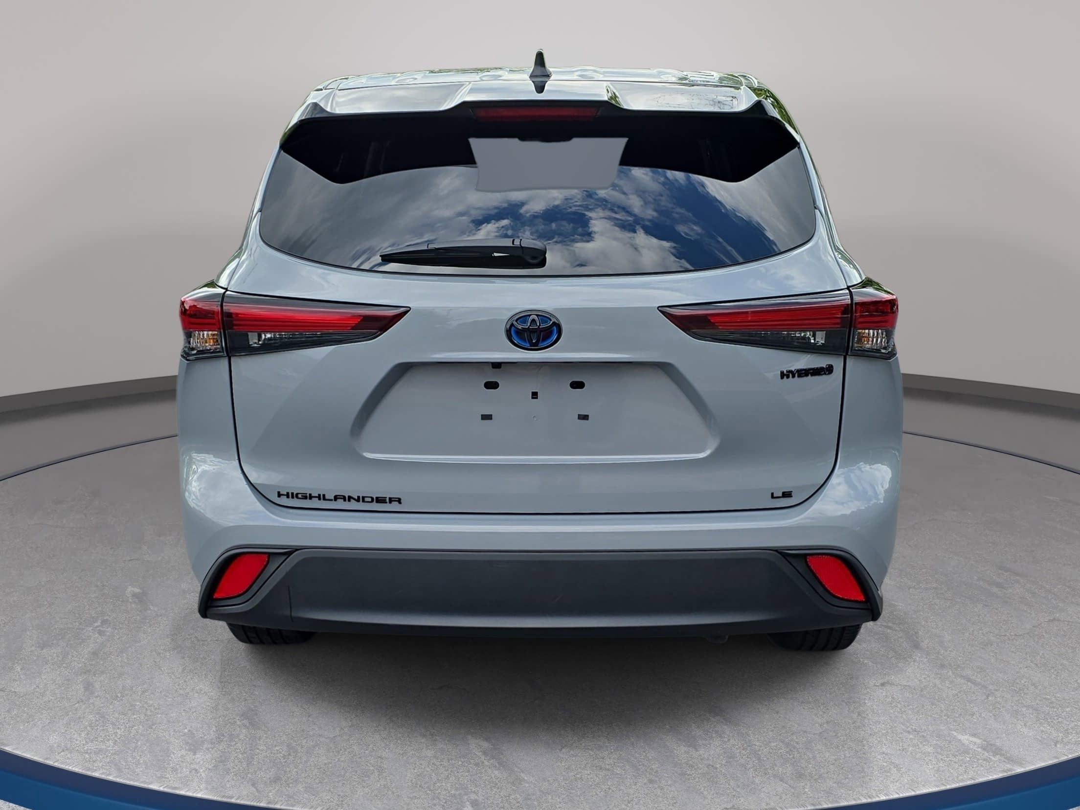 2024 Toyota Highlander Hybrid LE