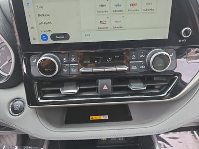 2023 Toyota Highlander XLE