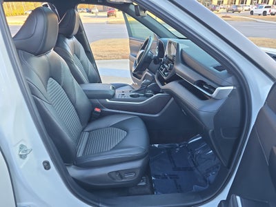 2023 Toyota Highlander XSE