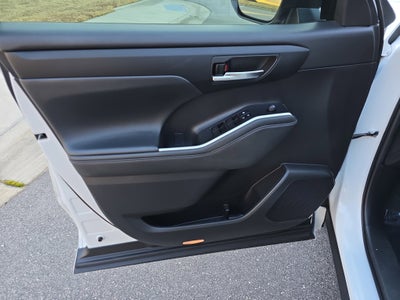 2023 Toyota Highlander XSE