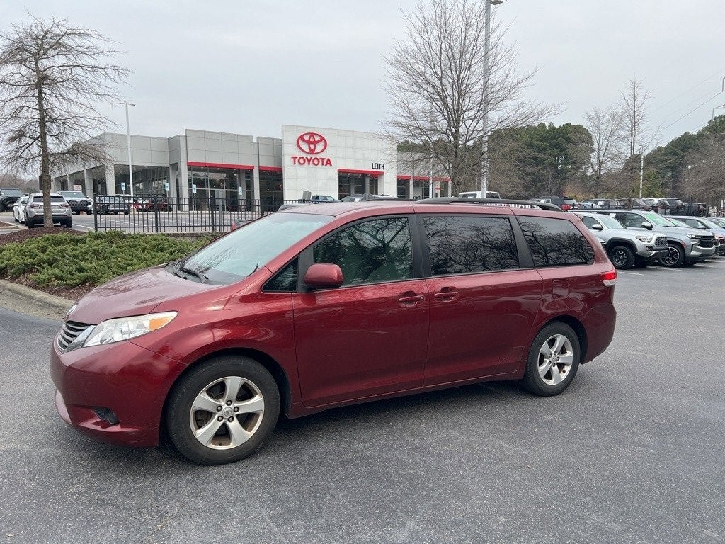 2013 Toyota Sienna LE