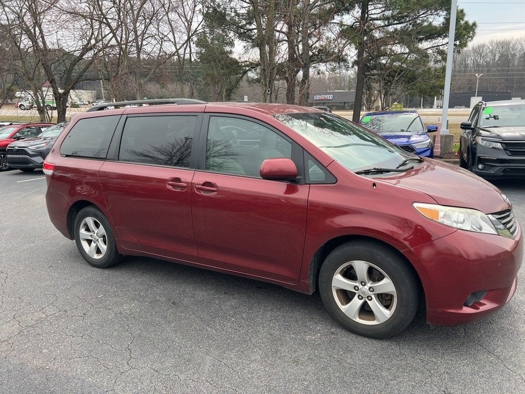 2013 Toyota Sienna LE