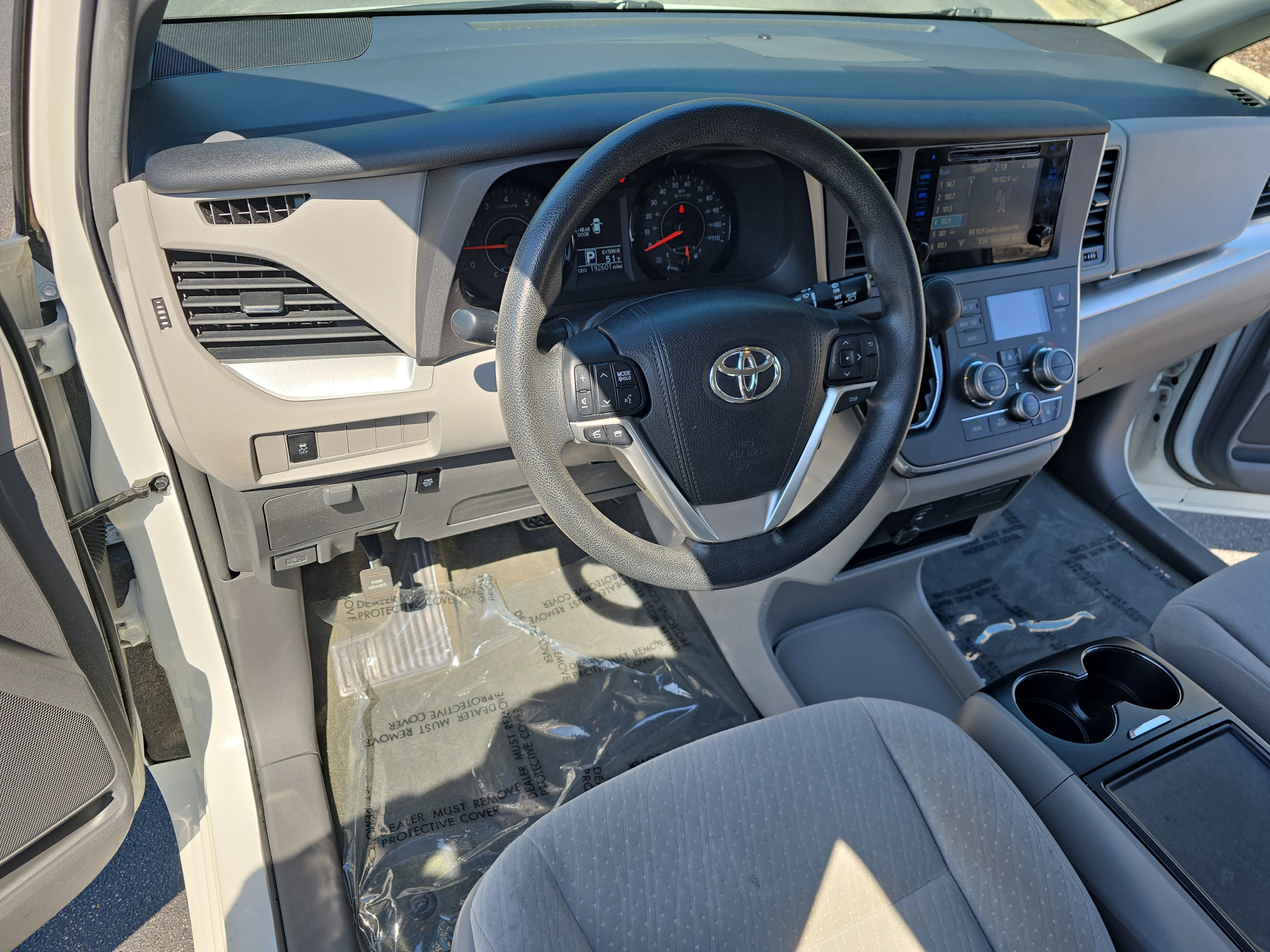 2017 Toyota Sienna L