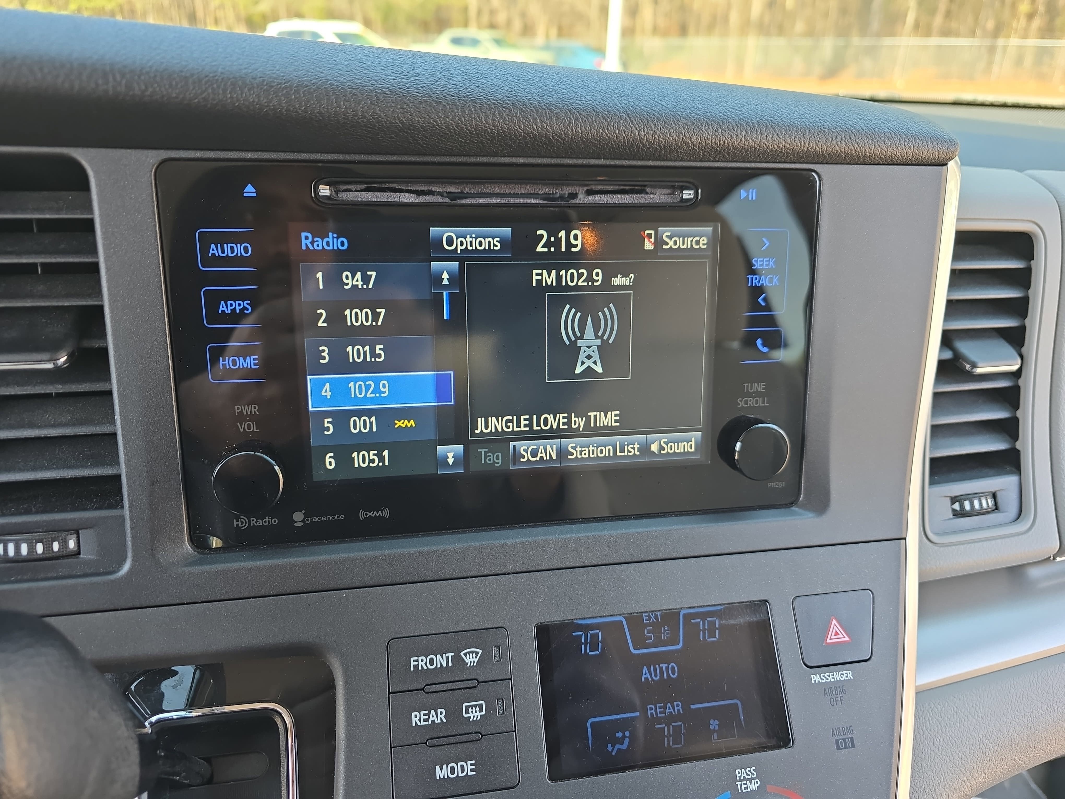 2017 Toyota Sienna L