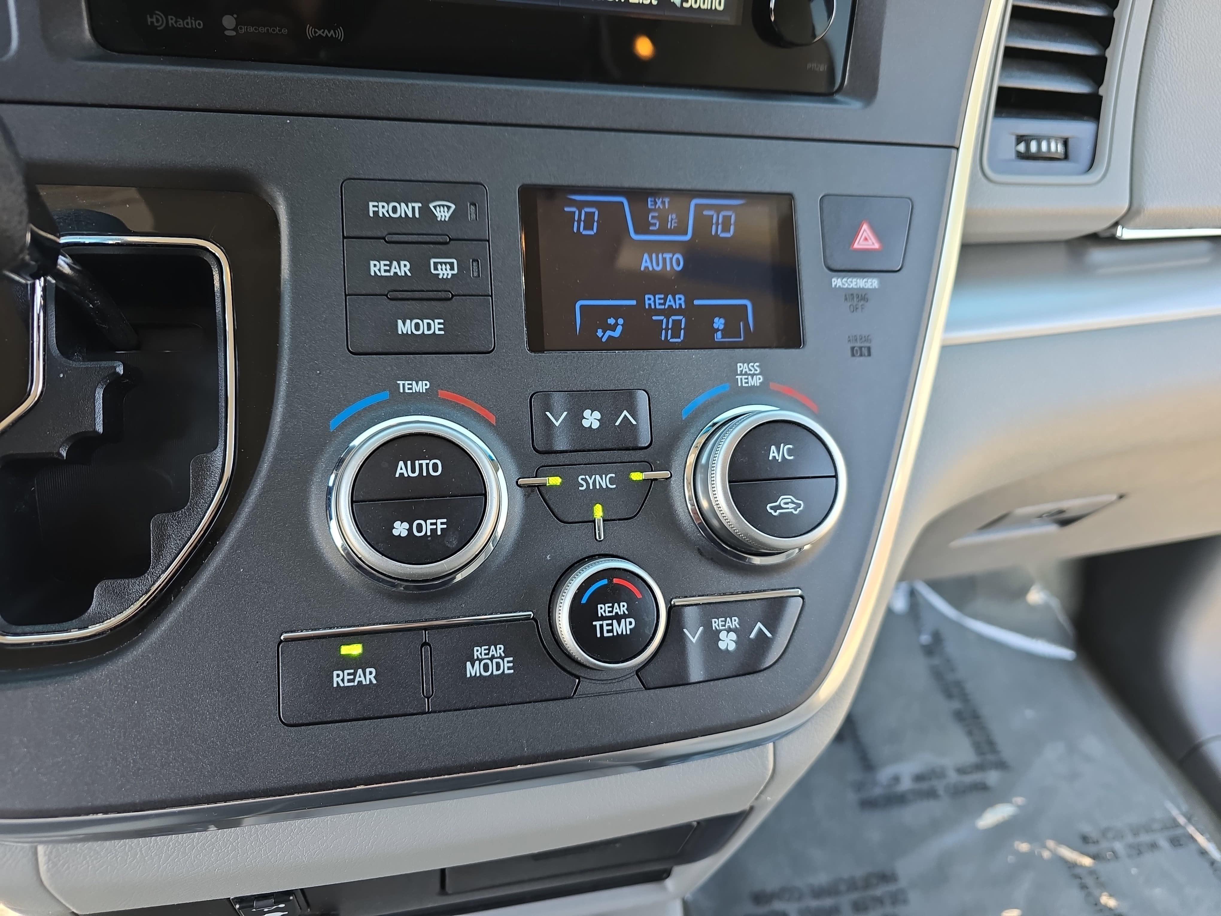 2017 Toyota Sienna L