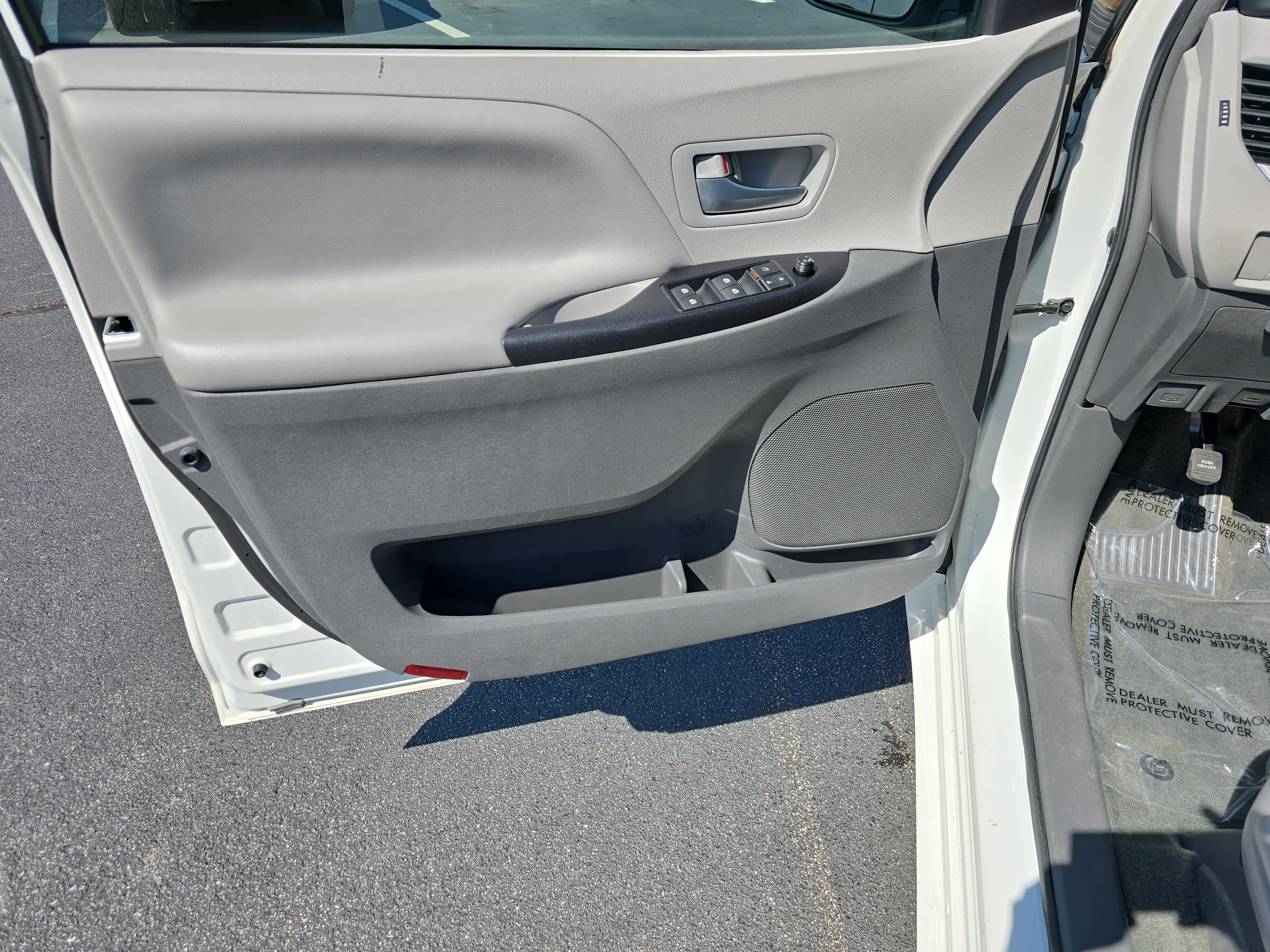 2017 Toyota Sienna L