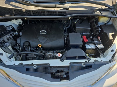 2017 Toyota Sienna L