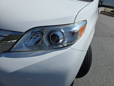 2017 Toyota Sienna L