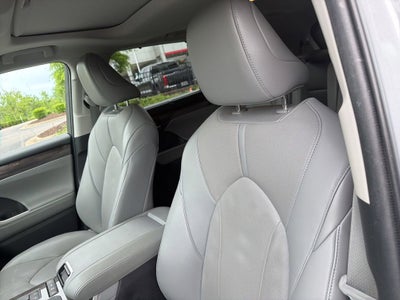 2022 Toyota Highlander Hybrid Hybrid Limited