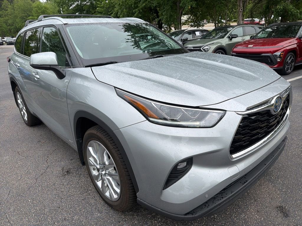 2022 Toyota Highlander Hybrid Hybrid Limited