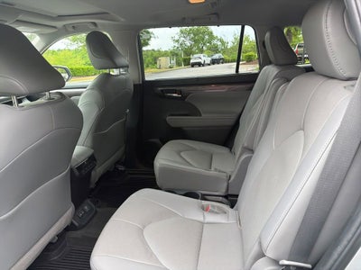 2022 Toyota Highlander Hybrid Hybrid Limited