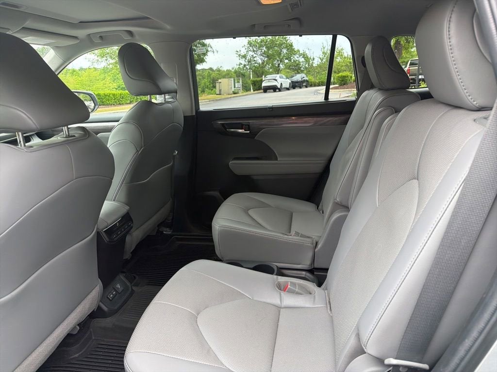 2022 Toyota Highlander Hybrid Hybrid Limited
