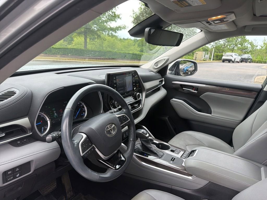 2022 Toyota Highlander Hybrid Hybrid Limited