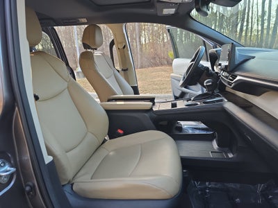 2021 Toyota Sienna XLE