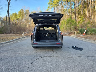 2021 Toyota Sienna XLE