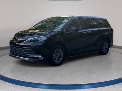 2023 Toyota Sienna XLE