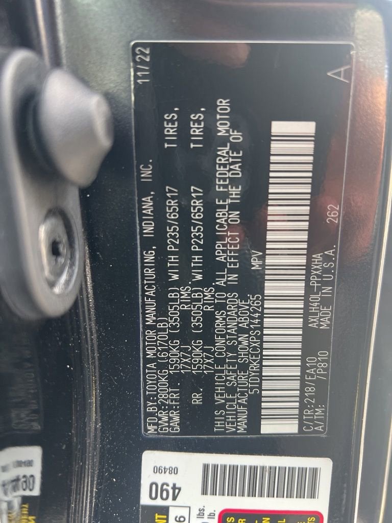 2023 Toyota Sienna XLE