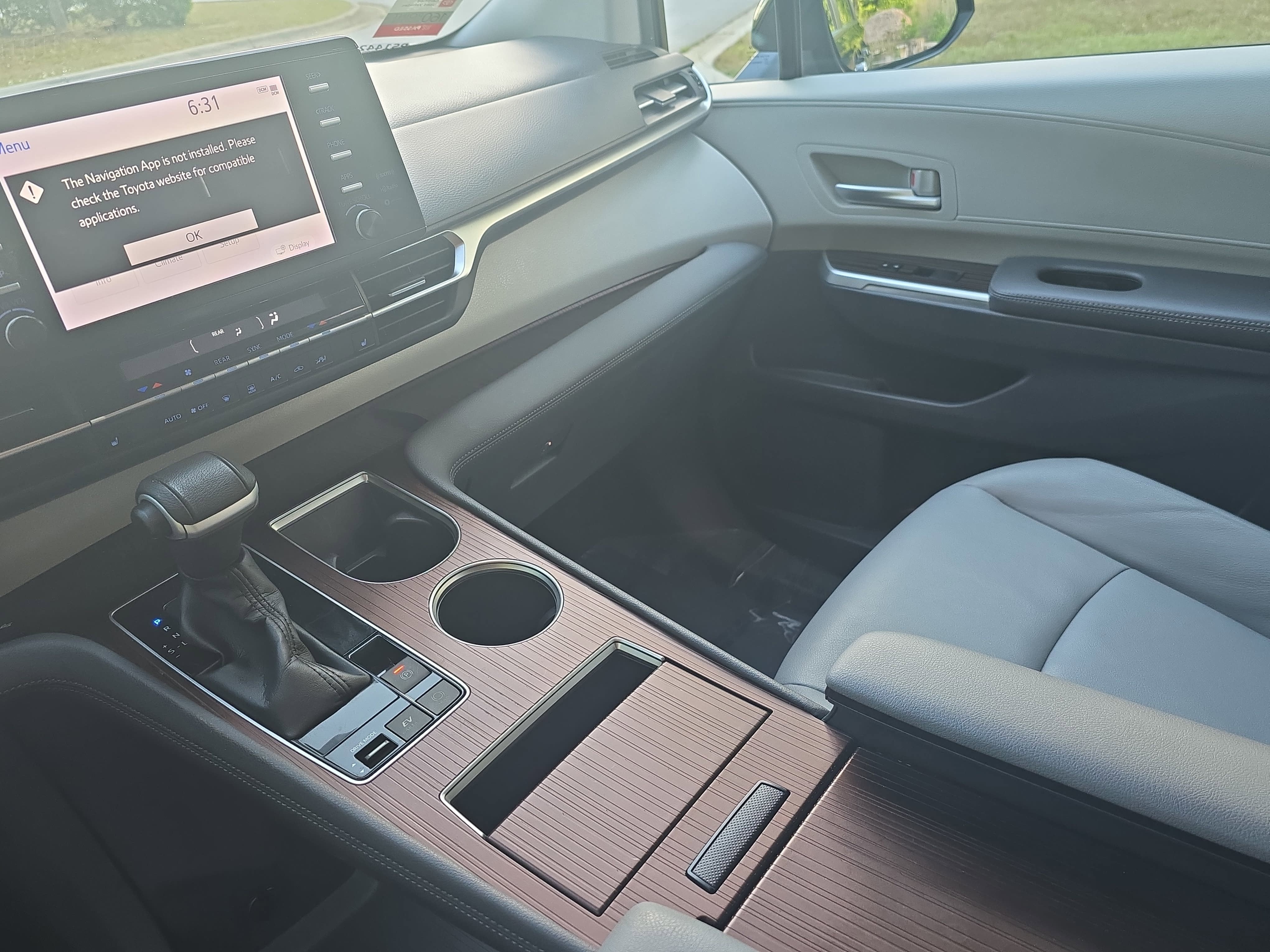 2023 Toyota Sienna XLE
