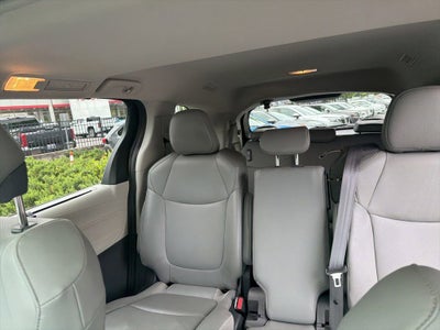 2023 Toyota Sienna XLE