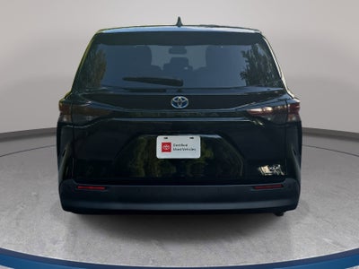 2023 Toyota Sienna XLE