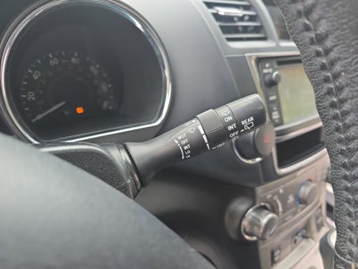2013 Toyota Highlander SE