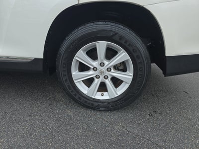 2013 Toyota Highlander SE