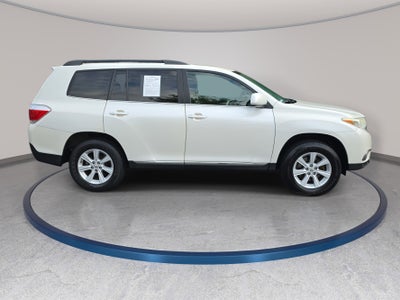2013 Toyota Highlander SE