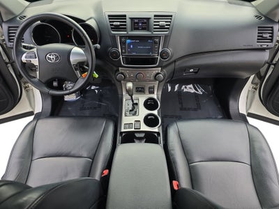 2013 Toyota Highlander SE