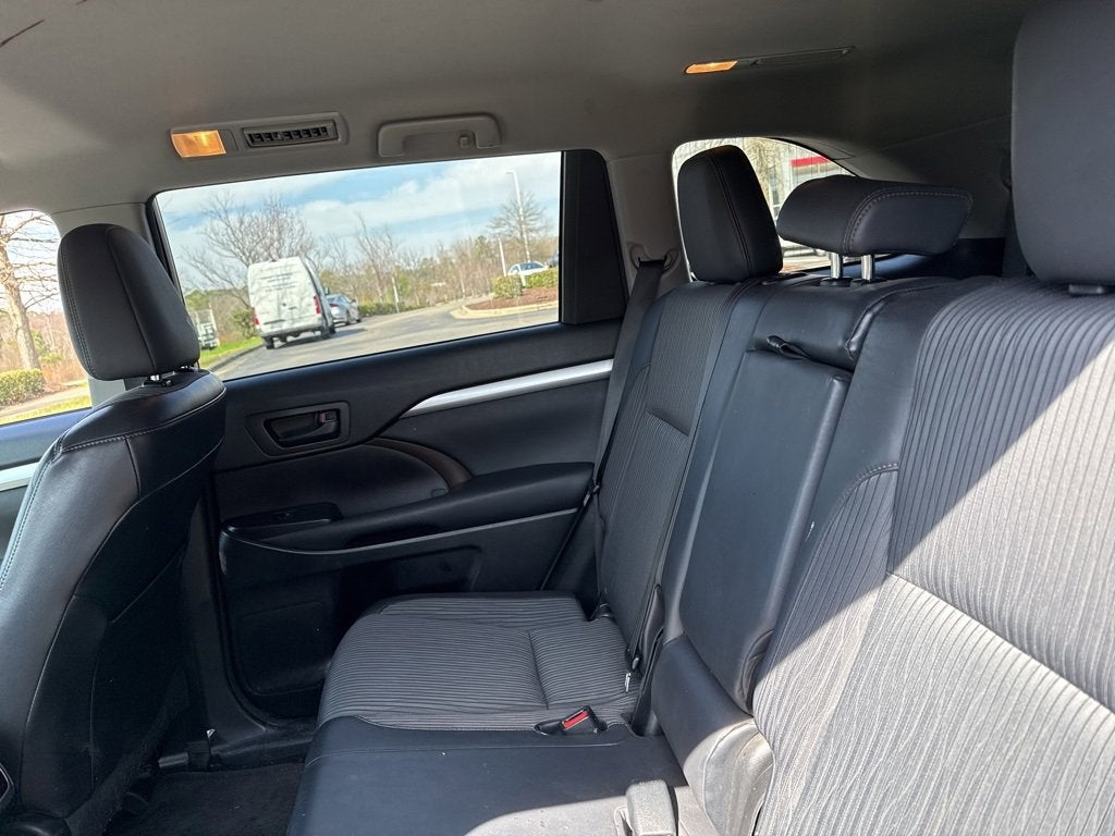 2015 Toyota Highlander LE