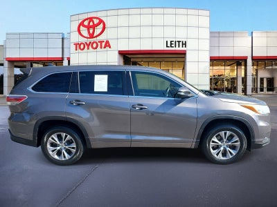 2015 Toyota Highlander LE