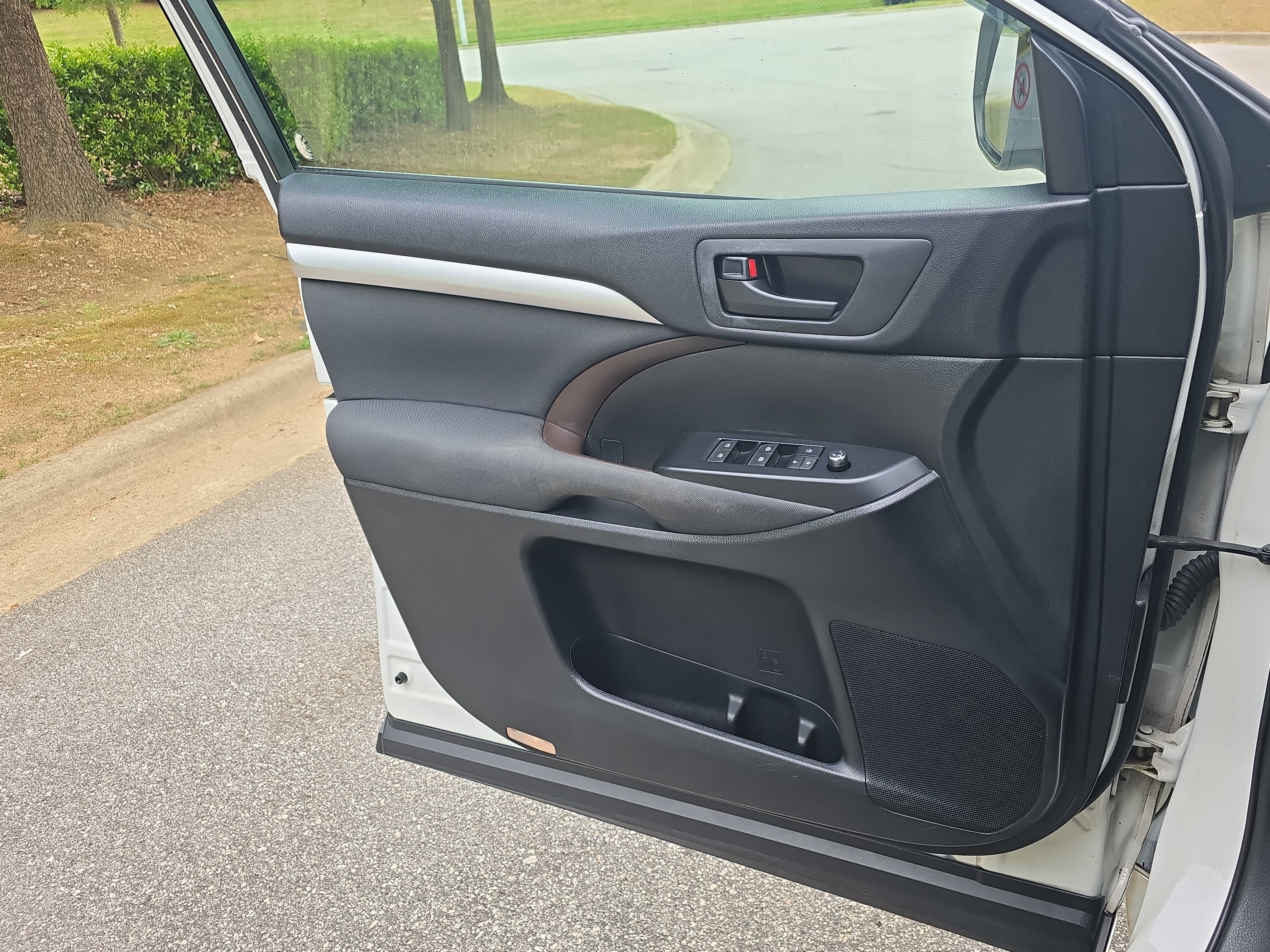 2016 Toyota Highlander LE Plus