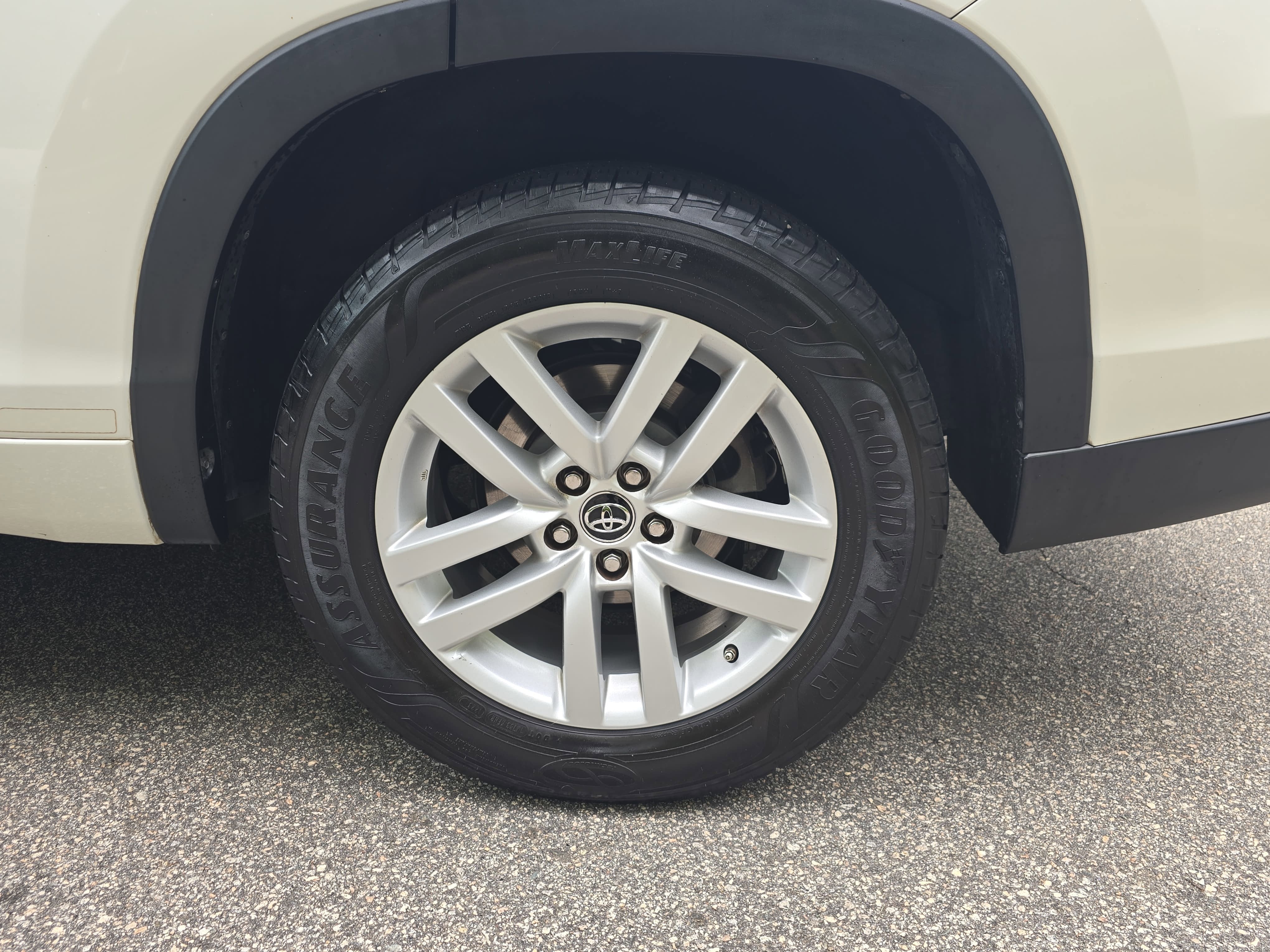 2016 Toyota Highlander LE Plus