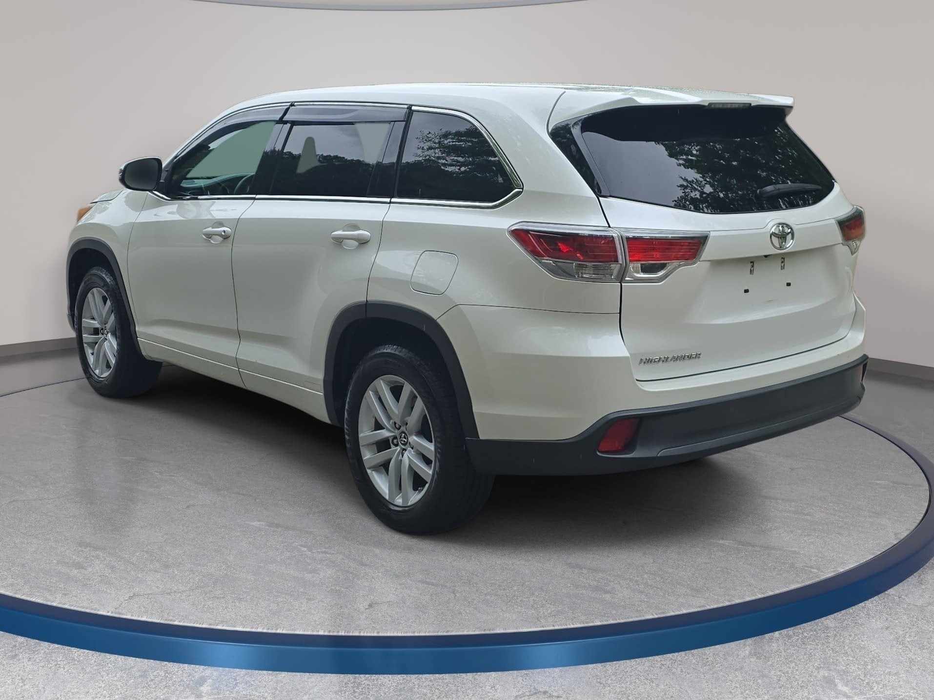 2016 Toyota Highlander LE Plus
