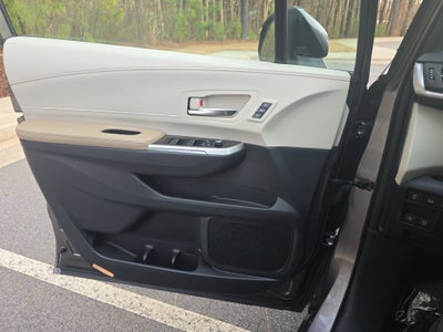 2021 Toyota Sienna Limited