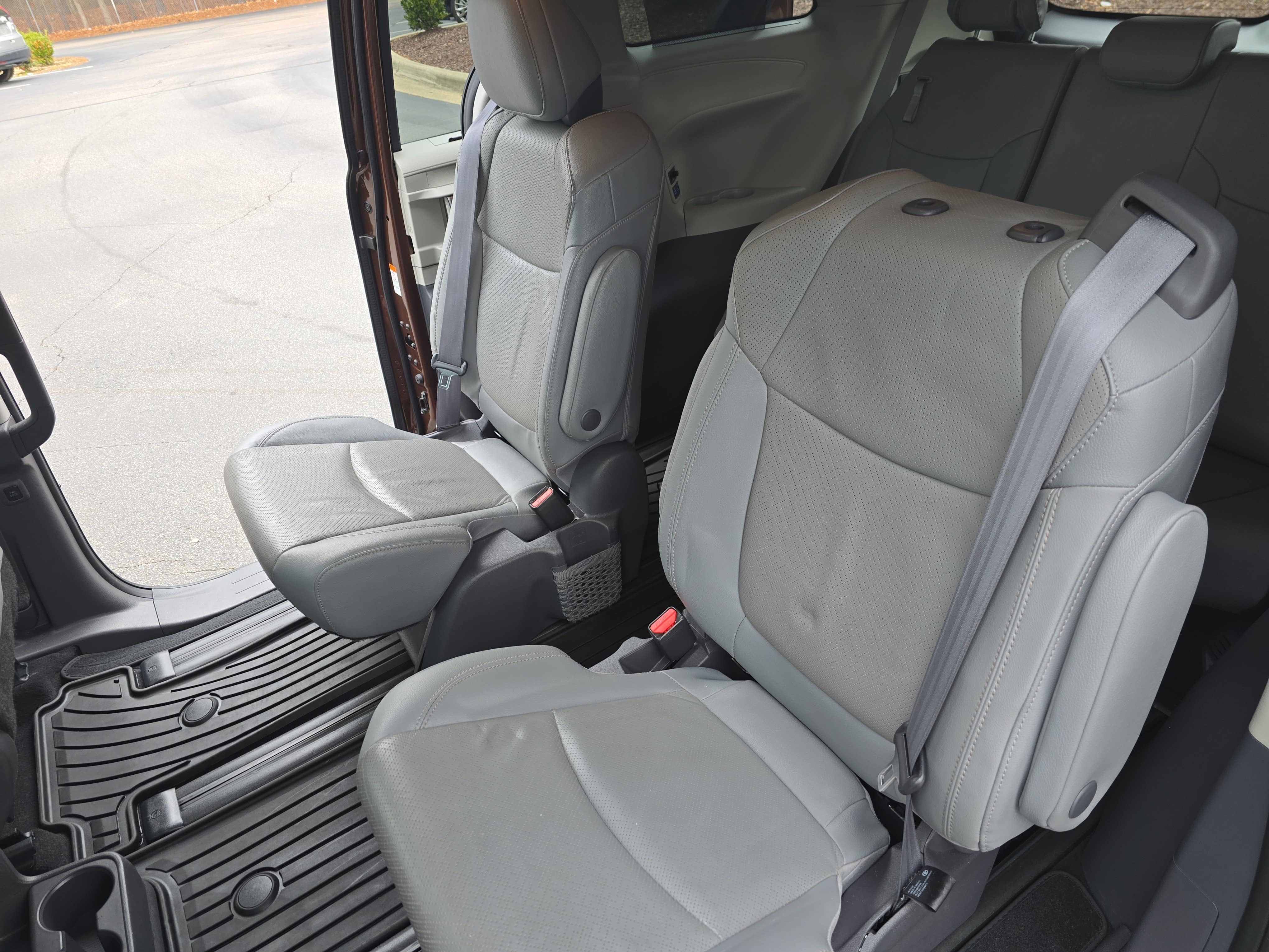 2021 Toyota Sienna Limited