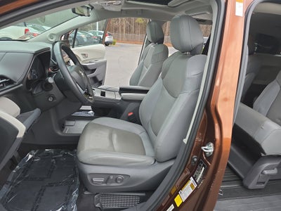 2021 Toyota Sienna Limited