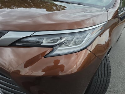 2021 Toyota Sienna Limited
