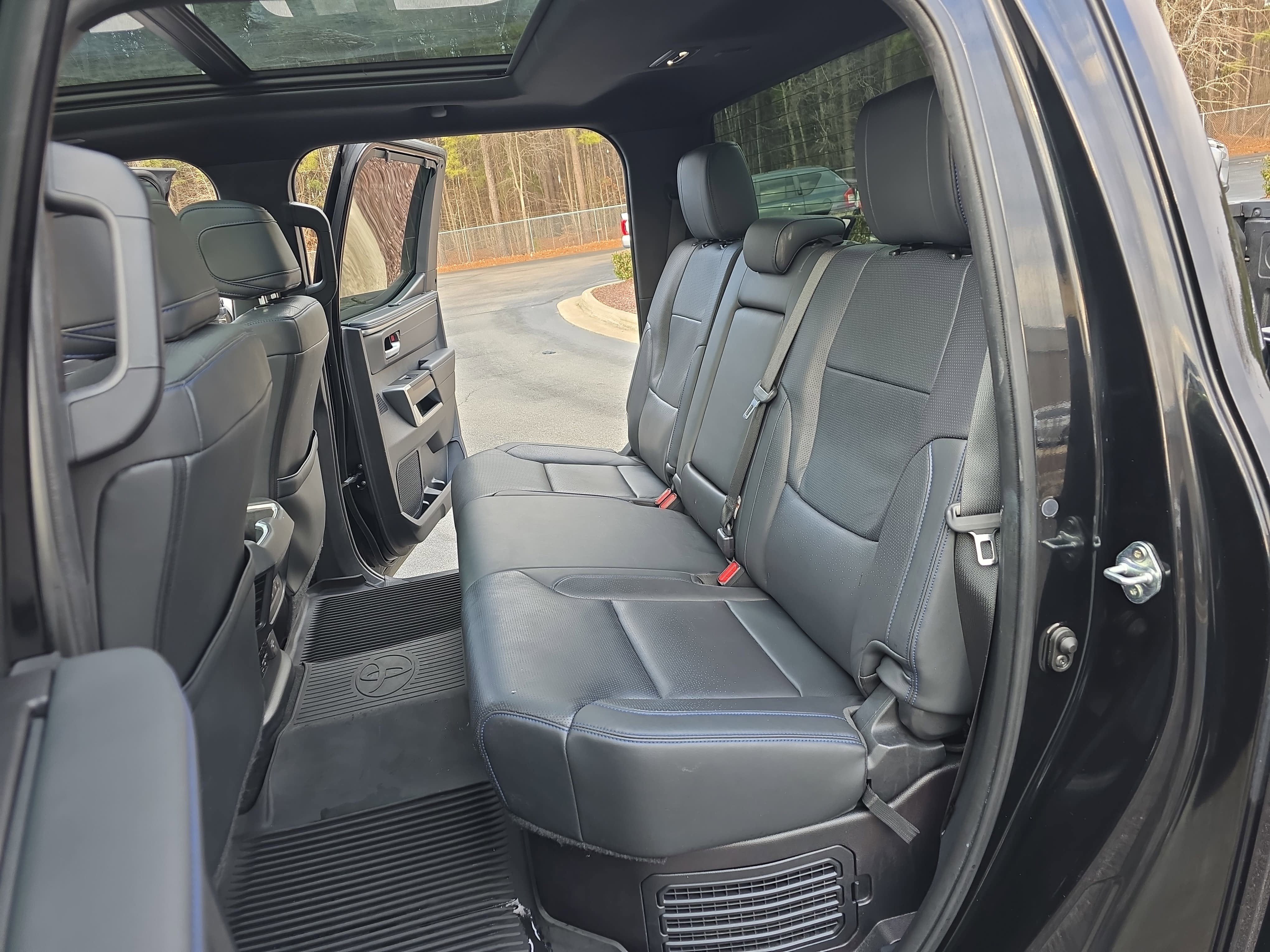 2023 Toyota Tundra Hybrid Platinum Hybrid