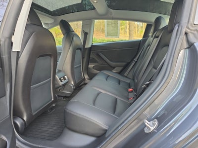 2020 Tesla Model 3 Standard Range