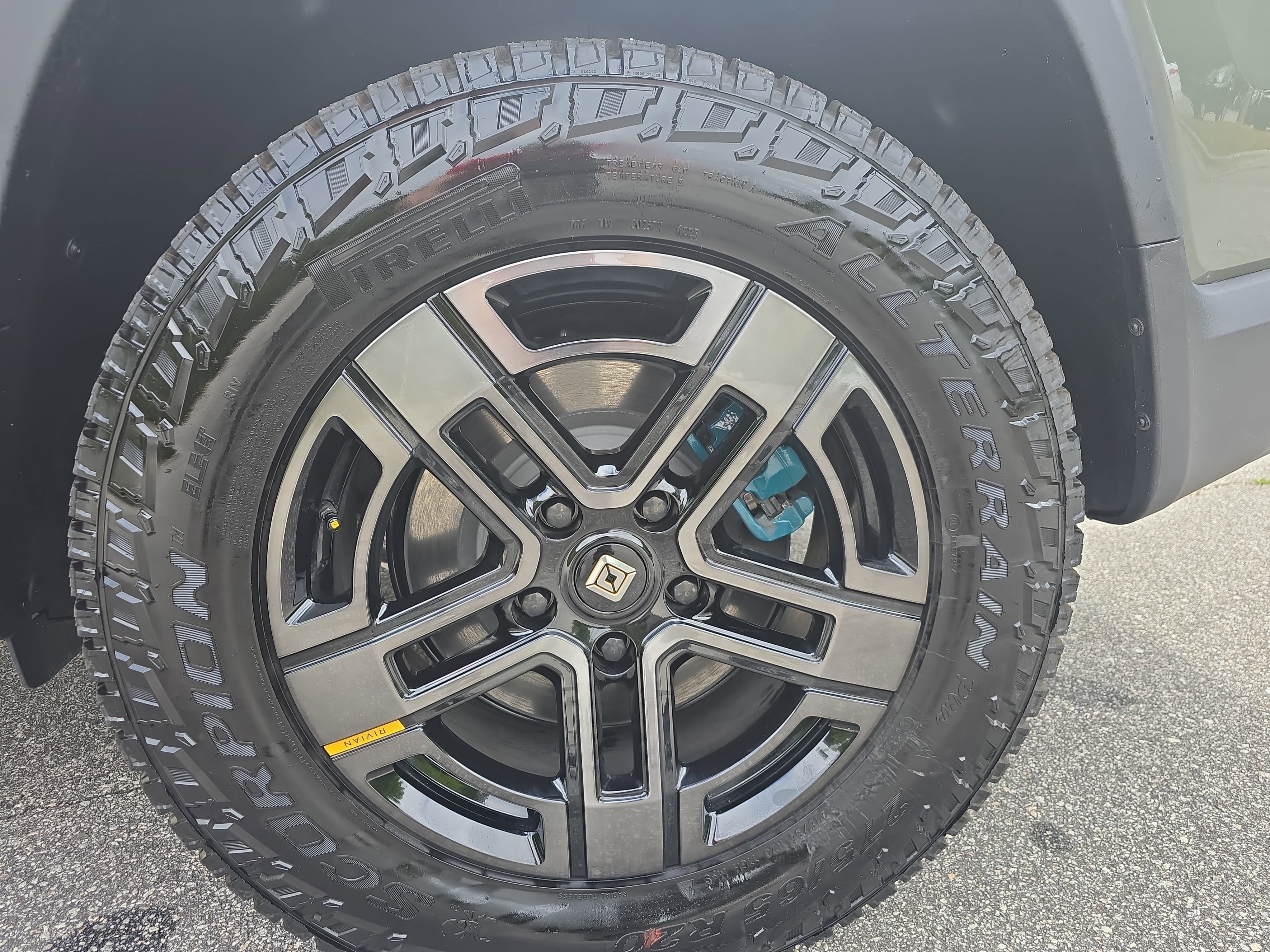 2026 Rivian R1T Quad Motor Max Pack