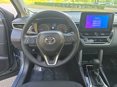 2024 Toyota Corolla Cross LE