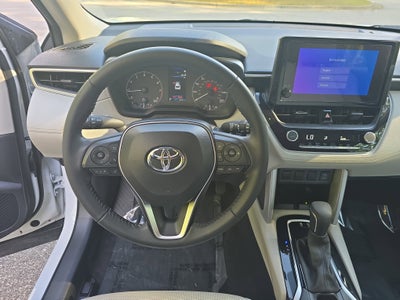 2024 Toyota Corolla Cross LE