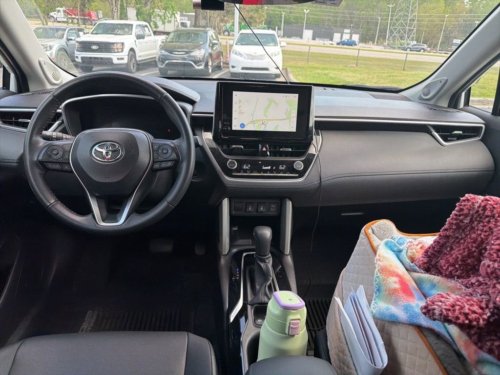 2024 Toyota Corolla Cross XLE