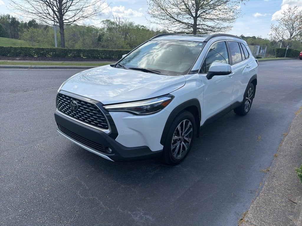 2024 Toyota Corolla Cross XLE